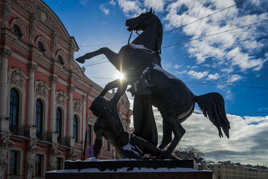 Аничков мост в питере фото